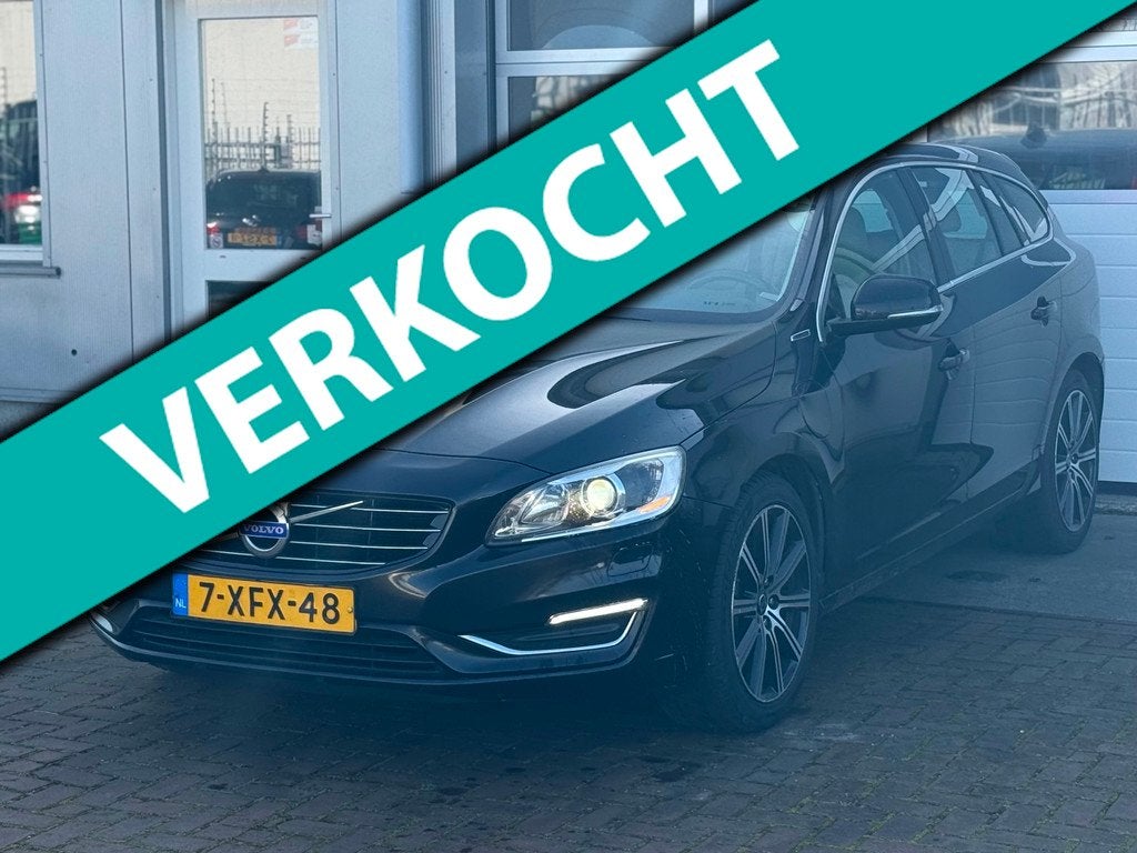 Volvo V60 2.4 D6 AWD Plug-In Hybrid Summum, Auto's, Volvo, Automaat, Beige, Zwart, Vierwielaandrijving
