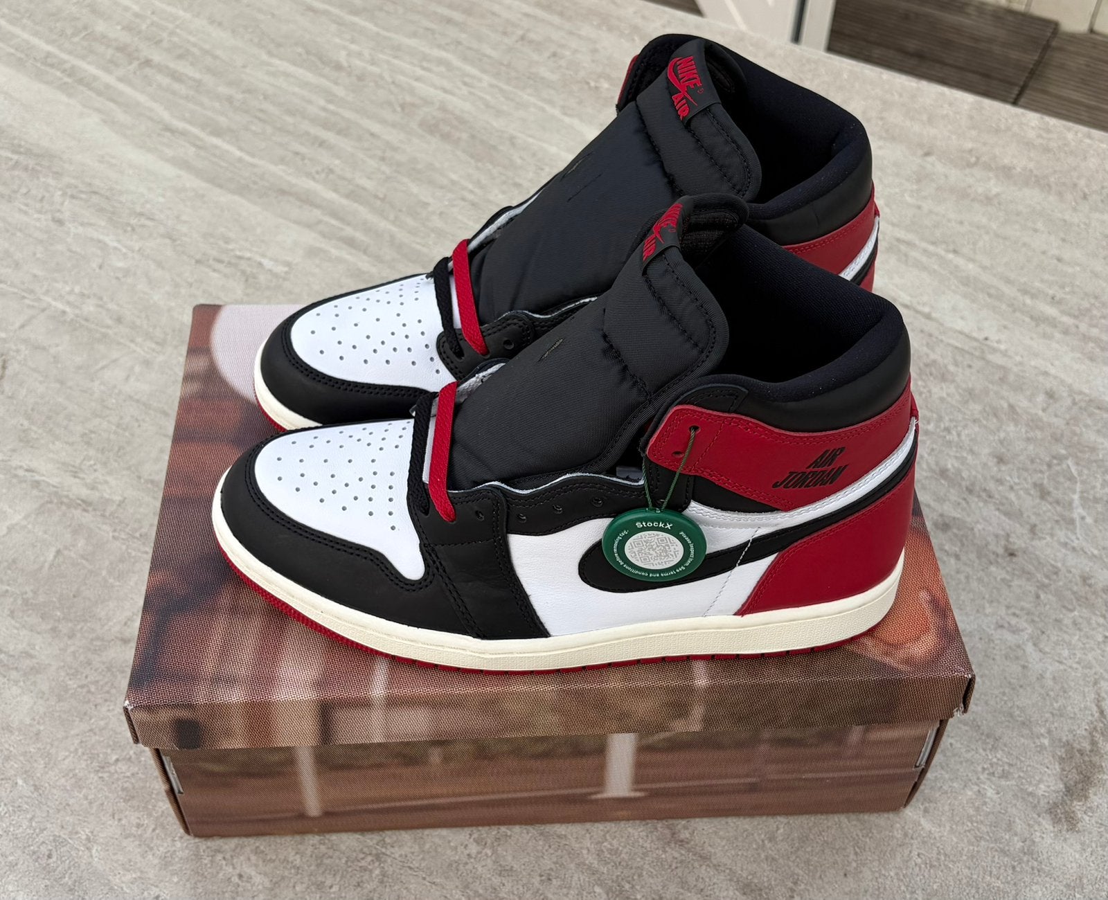 Air Jordan 1 Retro High OG Black Toe EU44 DS + StockX, Zwart, Air Jordan, Nieuw, Ophalen of Verzenden