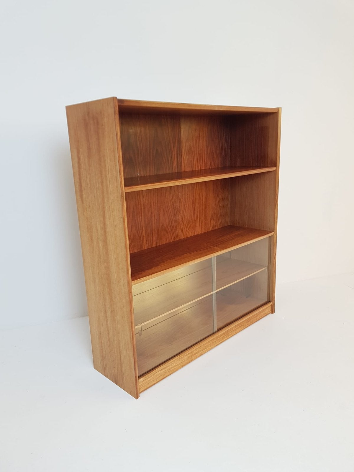 Vintage deense wandkast met vitrine rosewood, Ophalen of Verzenden, Huis en Inrichting