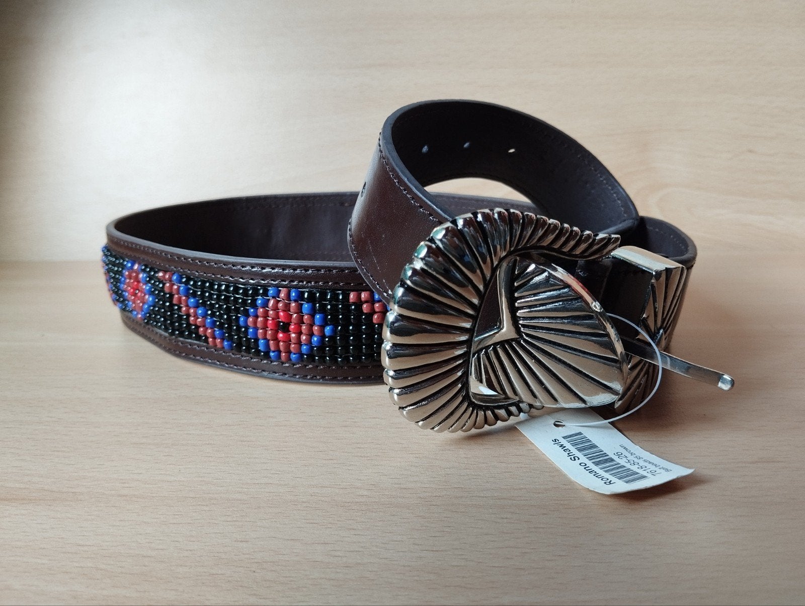Nieuwe Bruine Riem met Geborduurde Kralen en Grote Gesp, Kleding | Dames, Ophalen of Verzenden, Nieuw, Bruin, 5 cm of meer