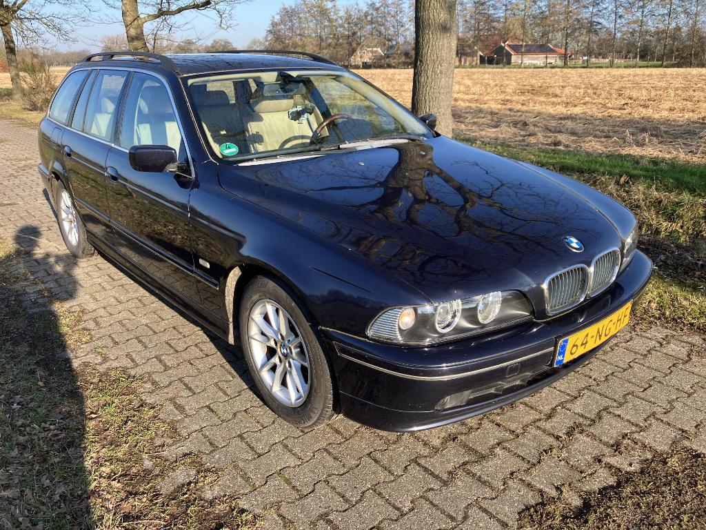 BMW 5-Serie 2.2 I 520 Touring AUT 2003 Blauw, Auto's, BMW, Achterwielaandrijving, Beige, Blauw, Stationwagon