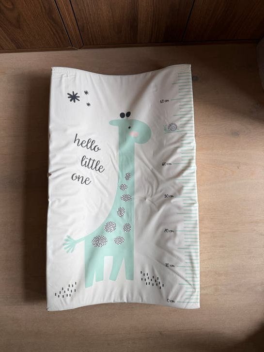 Aankleedkussen met giraf print - bebe-jou, Ophalen, Gebruikt