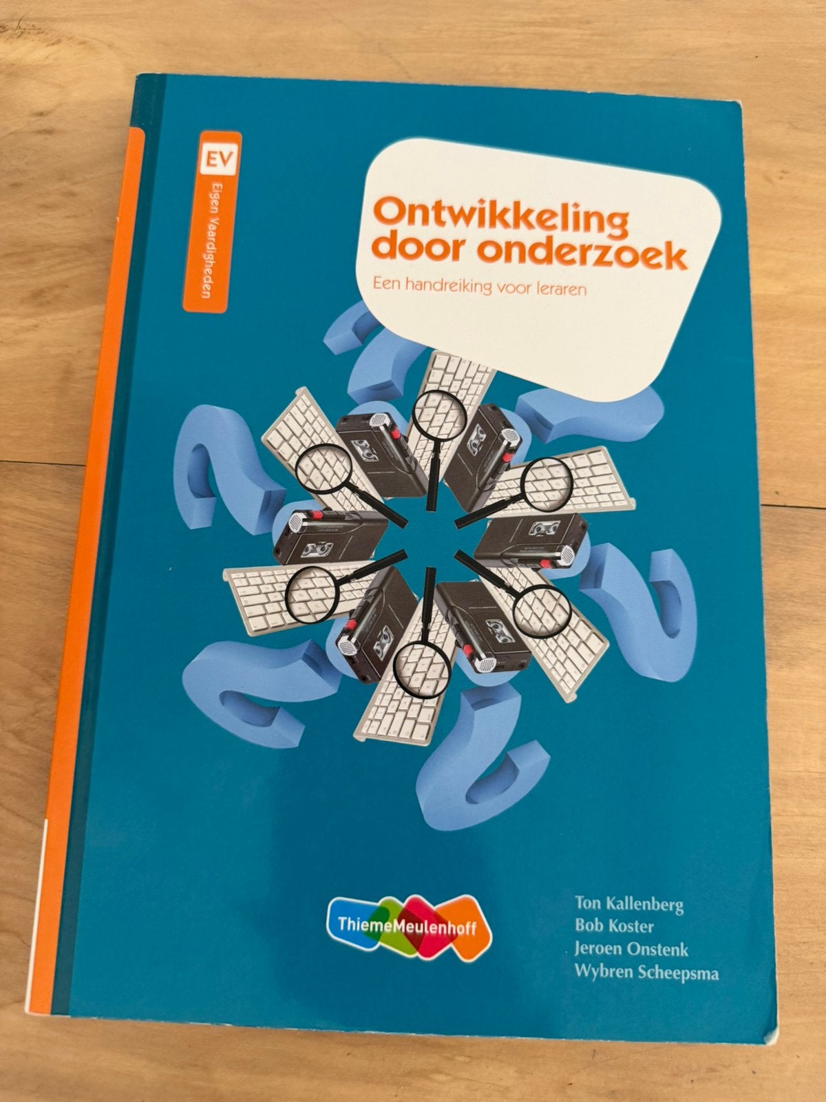 Ontwikkeling door onderzoek, Ophalen of Verzenden, Zo goed als nieuw, Overige niveaus