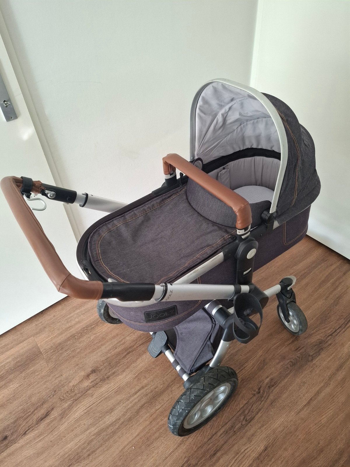 Joolz Day 1 kinderwagen, Jeans Blue, bruin lederen details, Ophalen, Gebruikt, Kinderwagen, Luchtbanden