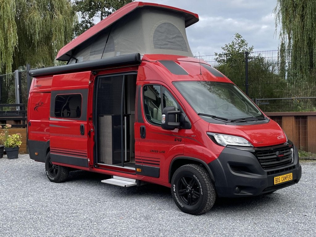 Bürstner 640 Cross-Line-Automaat-LengteBed-Off Grid, Automaat, Buscamper of Camperbus, Ringverwarming, Fiat