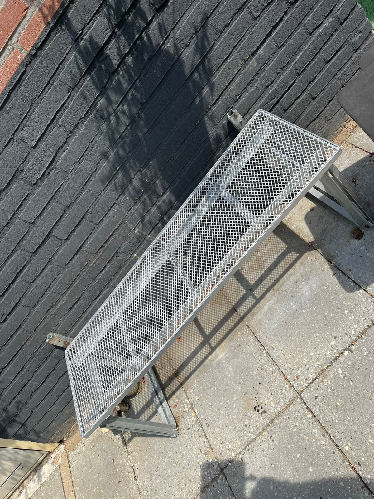 Twee gegalvaniseerde zit tuin banken, Ophalen of Verzenden, Zo goed als nieuw, Metaal