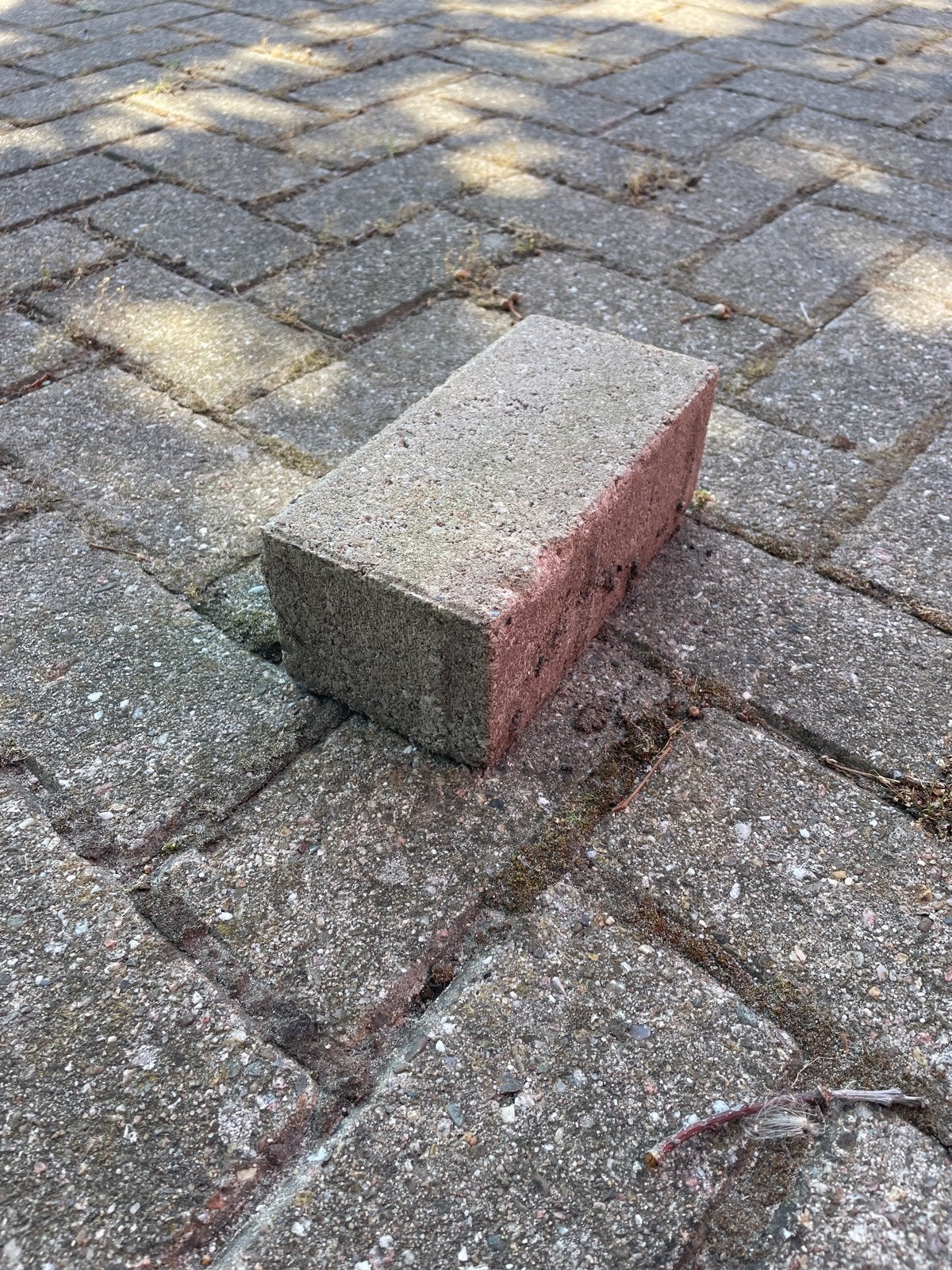 Betonklinkers 70m2 - Gratis af te halen, Tuin en Terras, Ophalen, Gebruikt, Klinkers, 10 m² of meer