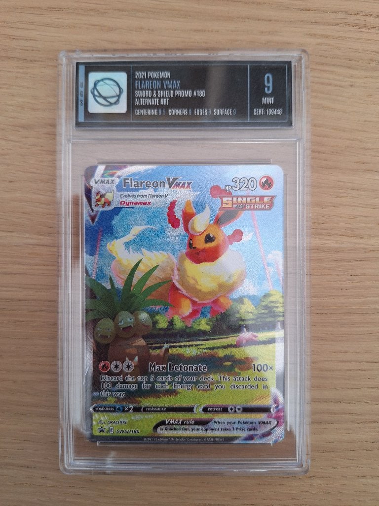 Flareon VMAX SWSH180 UGS 9 Mint Pokémon Kaart, Ophalen of Verzenden, Zo goed als nieuw, Losse kaart
