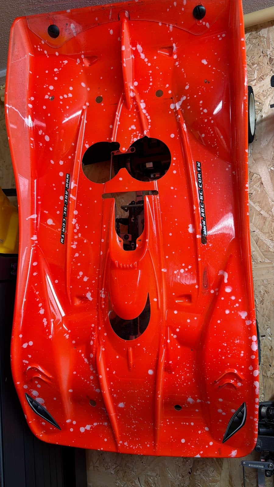 Arc 1/8 nitro auto plus servos en koppeling kap nieuw, Hobby en Vrije tijd, Modelbouw | Radiografisch | Auto's, B, Ophalen of Verzenden