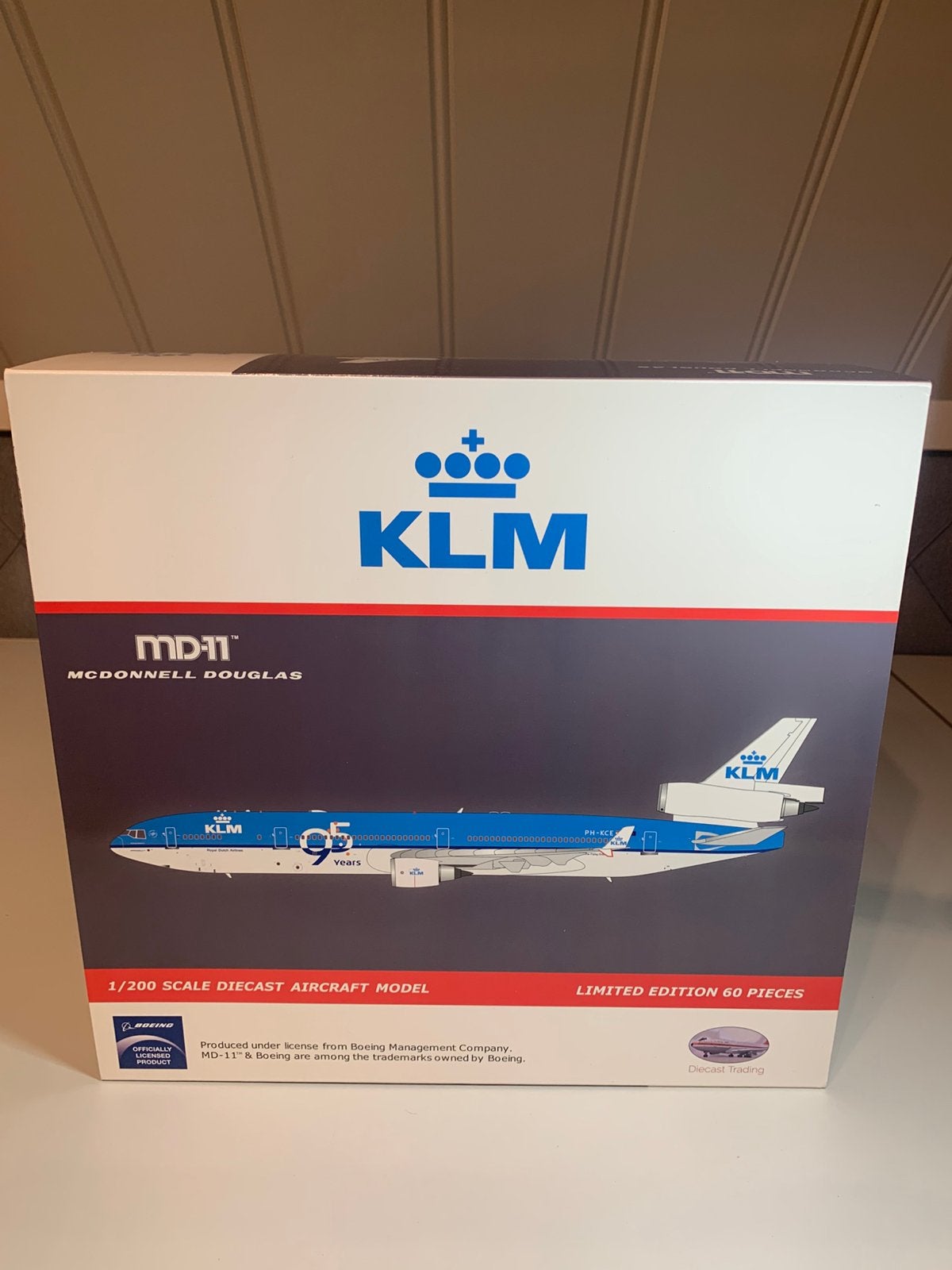 Diecast trading KLM MD-11 95 years livery, Verzamelen, Ophalen of Verzenden, Nieuw, Schaalmodel