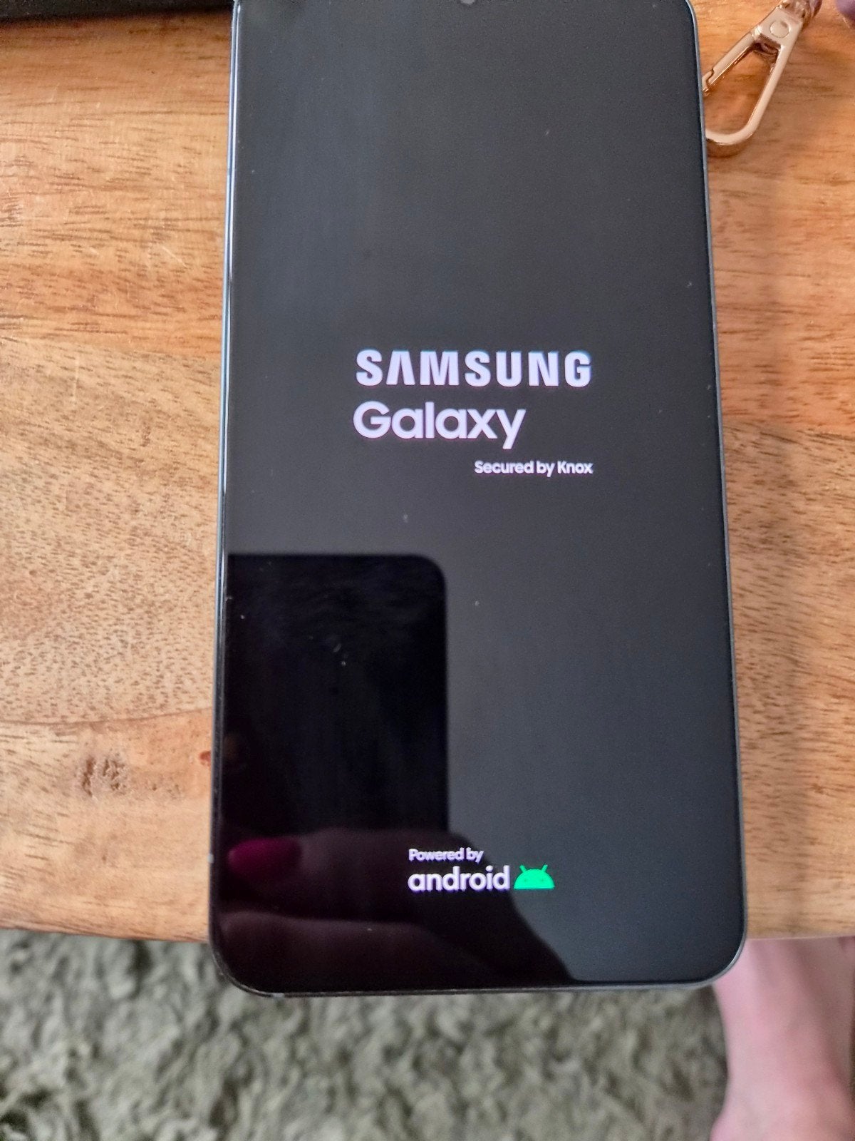 Samsung S22 128GB - gebruikt, Telecommunicatie, Mobiele telefoons | Samsung, Ophalen, Zwart, Touchscreen, Zo goed als nieuw