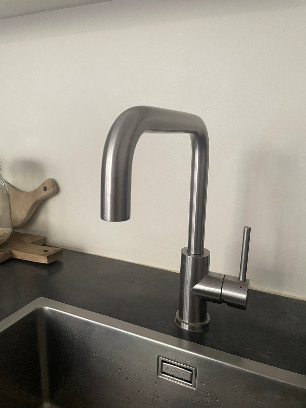 RVS keukenmengkraan met aansluitingen., Huis en Inrichting, Ophalen of Verzenden, Zo goed als nieuw, 25 tot 50 cm, Minder dan 100 cm