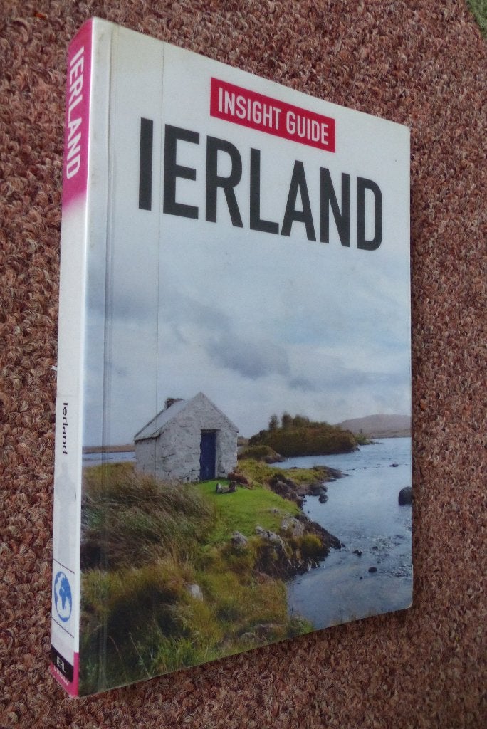 reisgidsen Ierland Dublin, Europa, Ophalen of Verzenden, Reisgids of -boek, Gelezen