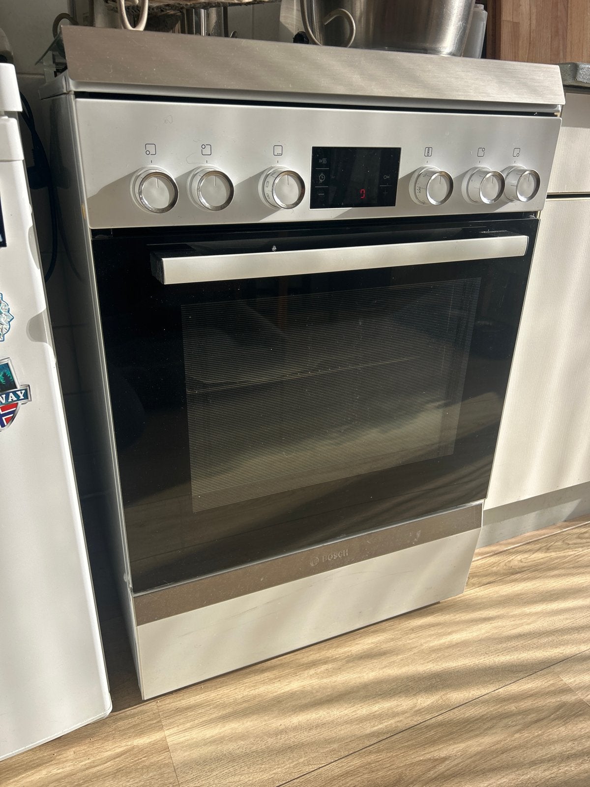 Bosch Vrijstaand Elektrisch Fornuis met Oven, Witgoed en Apparatuur, Ophalen, Gebruikt, Hete lucht, 60 cm of meer