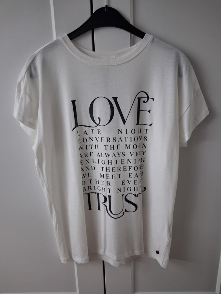 Revelation shirt off white maat S NIEUW, Wit, Nieuw, Ophalen of Verzenden, Korte mouw