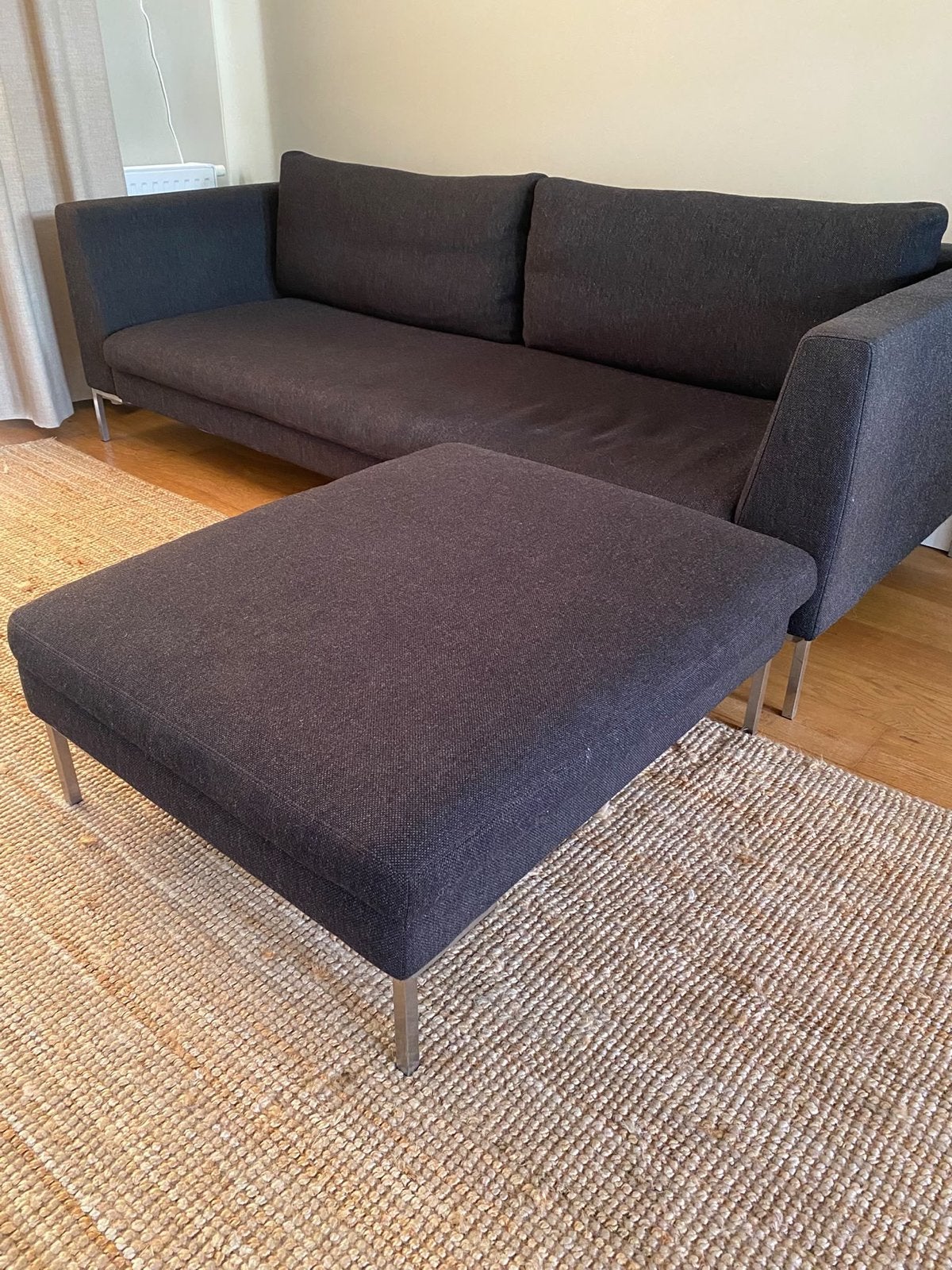 DesignBank 3-zitsbank met losse poef van Søren Lund, Ophalen, Driepersoons, Zo goed als nieuw, Rechte bank
