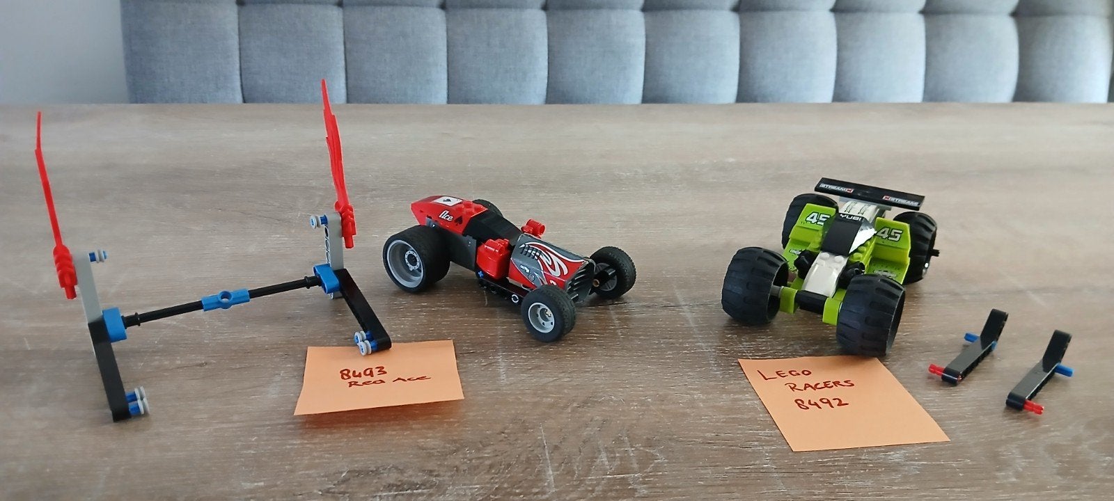 Lego technic 8492 + 8493 racers groen + red ace pull back, Lego, Ophalen of Verzenden, Zo goed als nieuw, Technic