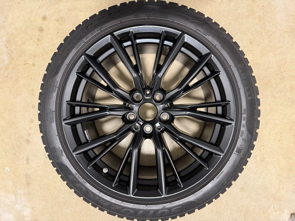 Origineel BMW 796M 18 inch winterset G20 G21 Pirelli RFT, Auto-onderdelen, Ophalen, 18 inch, Gebruikt, Banden en Velgen