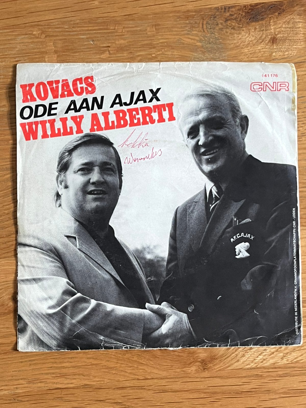 Zeldzame 7” Single Willy Alberti Kovacs Ode aan Ajax (1972), Verzenden, Gebruikt, Ajax, Overige typen