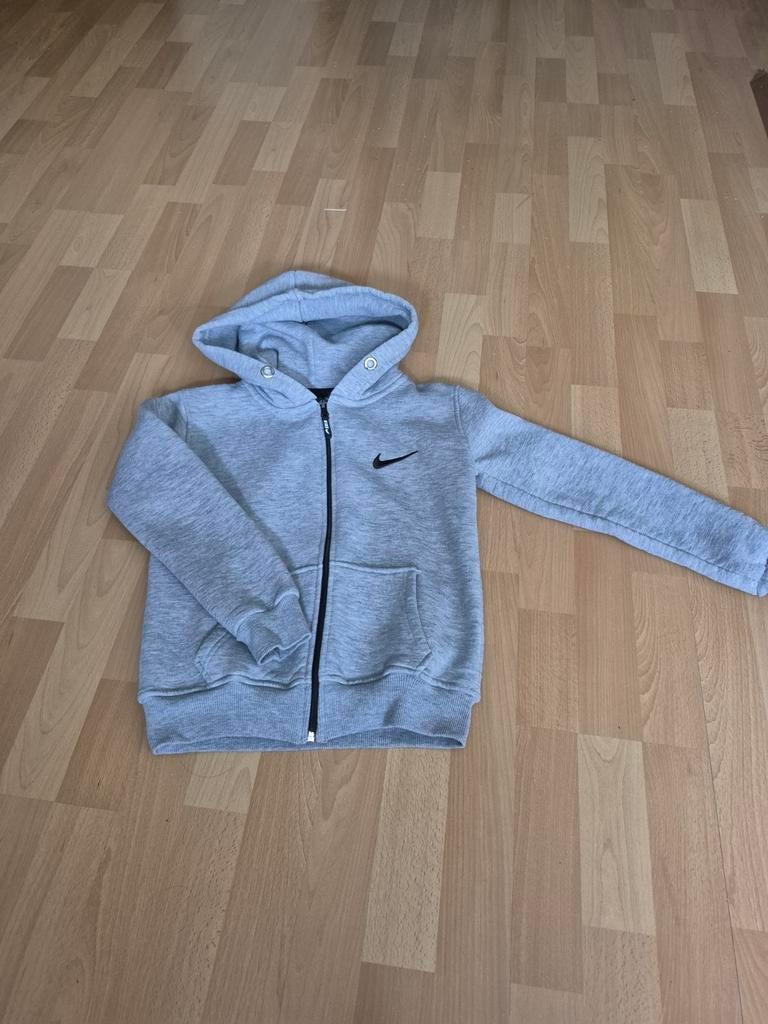 Nike Vest Maat 134/140 -, Kinderen en Baby's, Kinderkleding | Maat 134, Gebruikt, Jongen of Meisje, Trui of Vest, Ophalen of Verzenden