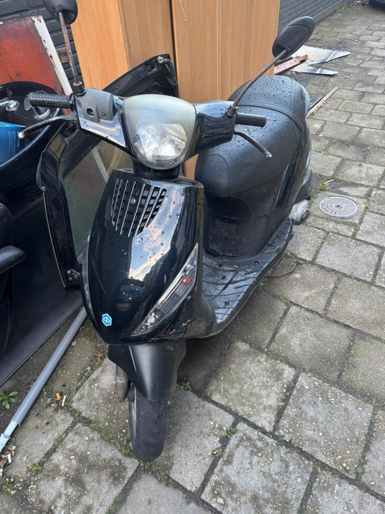 Zip 50cc 4t, Fietsen en Brommers, Scooters | Piaggio, Ophalen, Gebruikt, Benzine, Zip