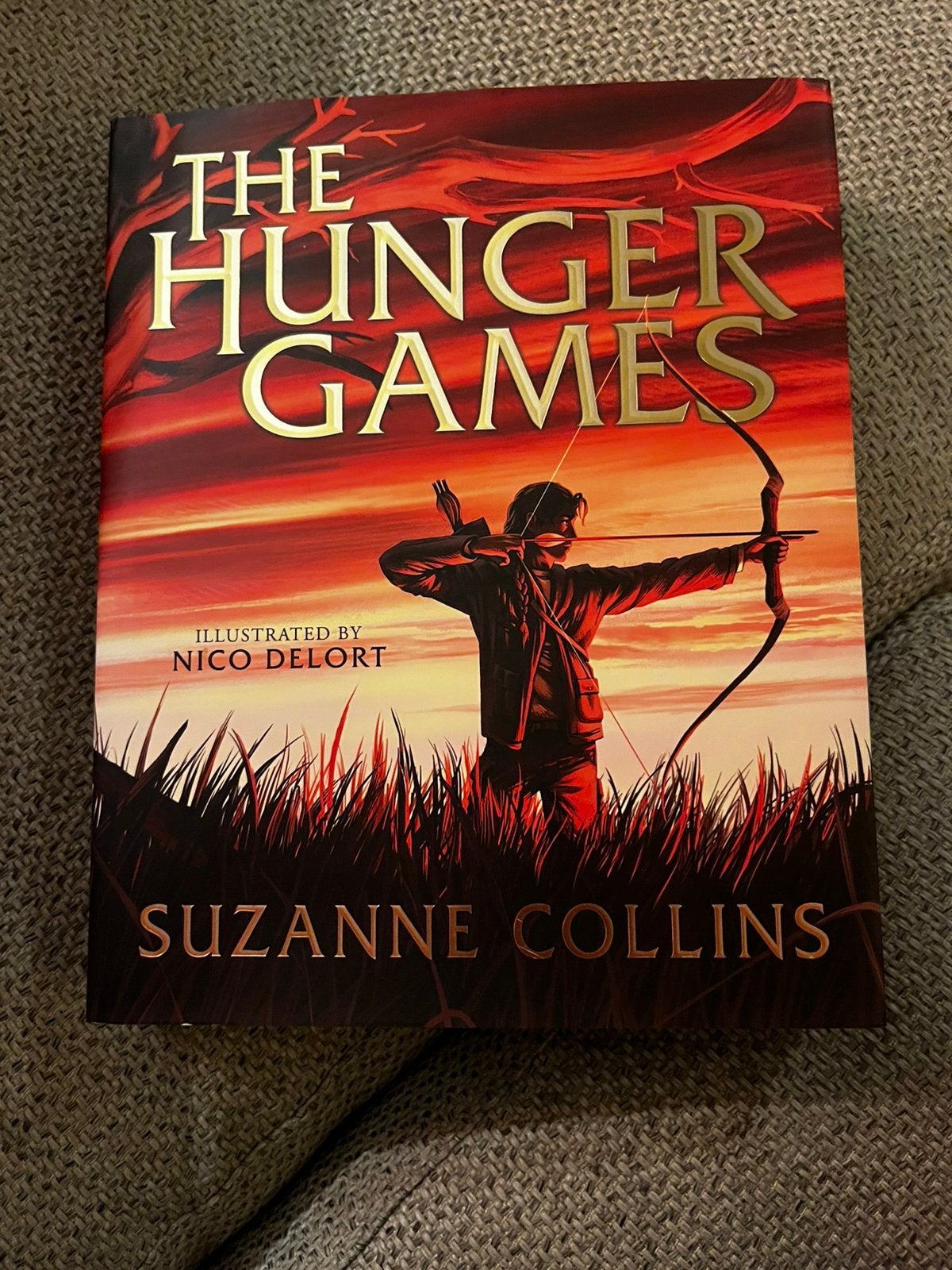 The Hunger games. Suzanne collins, Ophalen of Verzenden, Nieuw