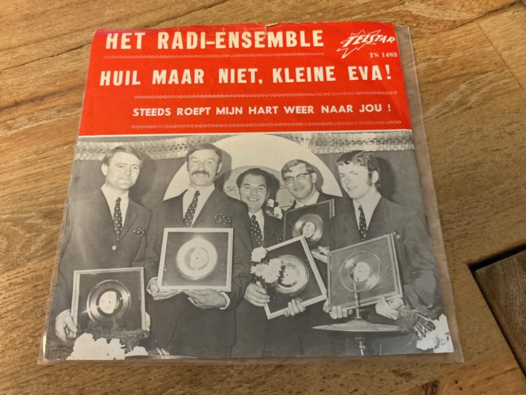 Het Radi-Ensemble - Huil Maar Niet, Kleine Eva! (Vinyl), Cd's en Dvd's, Vinyl Singles, Fotohoes, Ophalen of Verzenden, Gebruikt