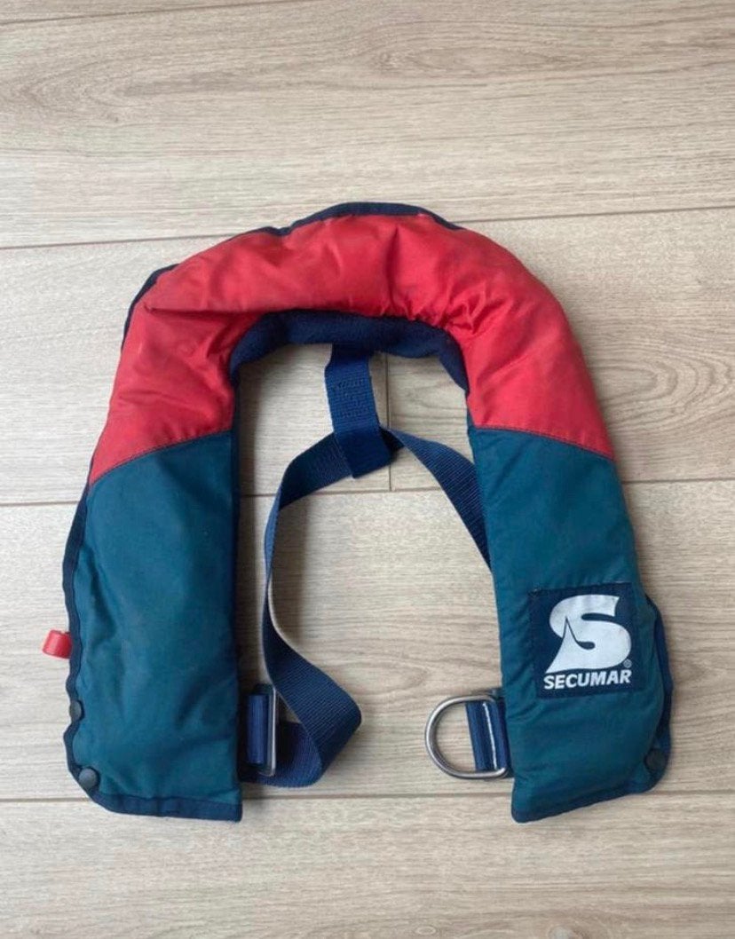 Reddingsvest Secumar 20/45 kg, Watersport en Boten, Watersportkleding, Ophalen of Verzenden, Zo goed als nieuw, Dame of Heer, Reddingsvest of Zwemvest