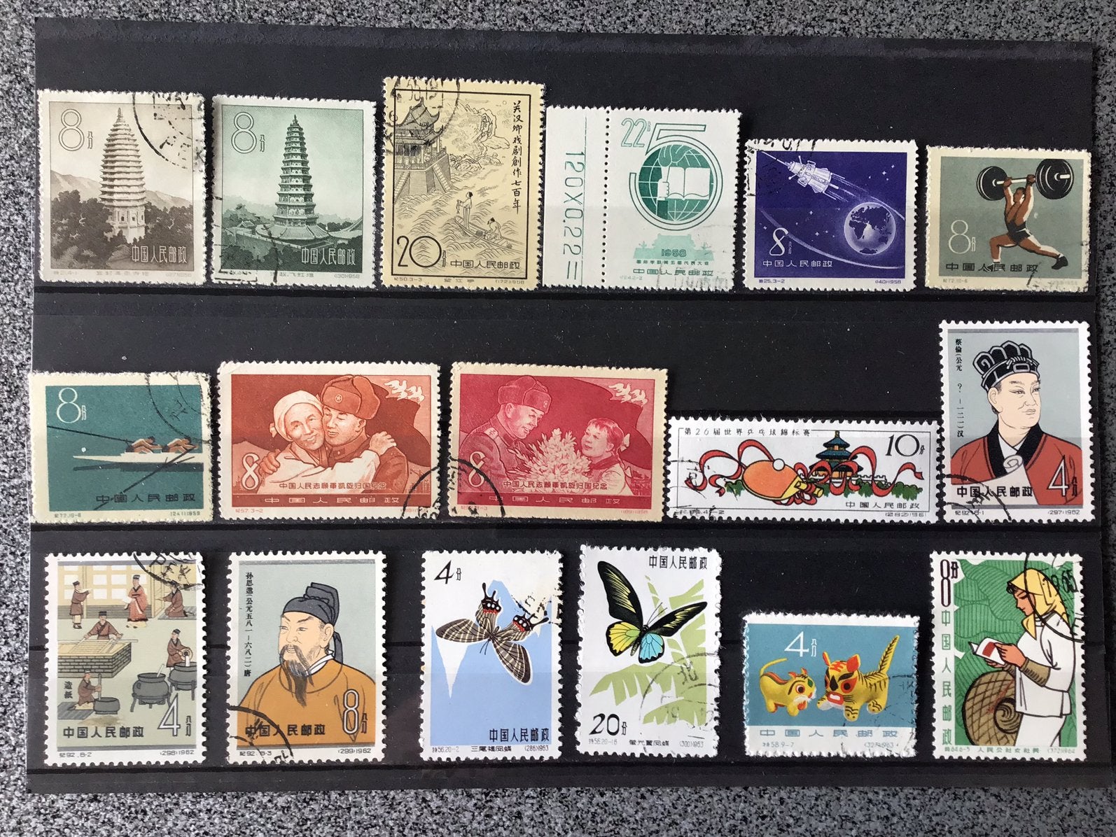 149. 17 x China, Ophalen of Verzenden, Oost-Azië