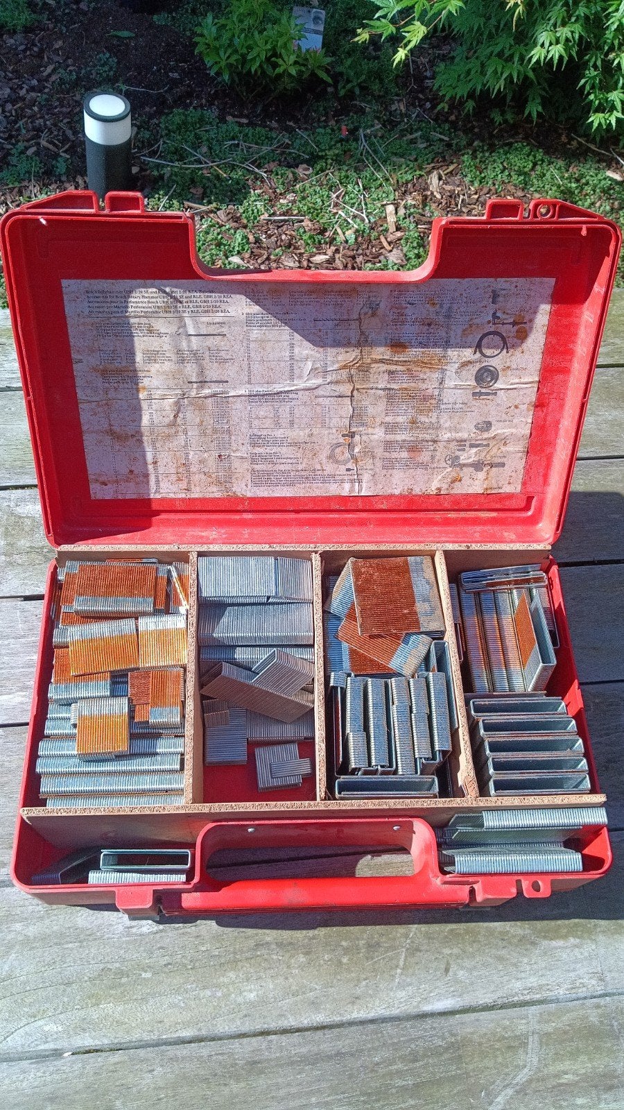 nietjes voor pneumatische tacker in koffer - Diverse maten, Ophalen of Verzenden, Gebruikt, Minder dan 50 mm, Overige typen