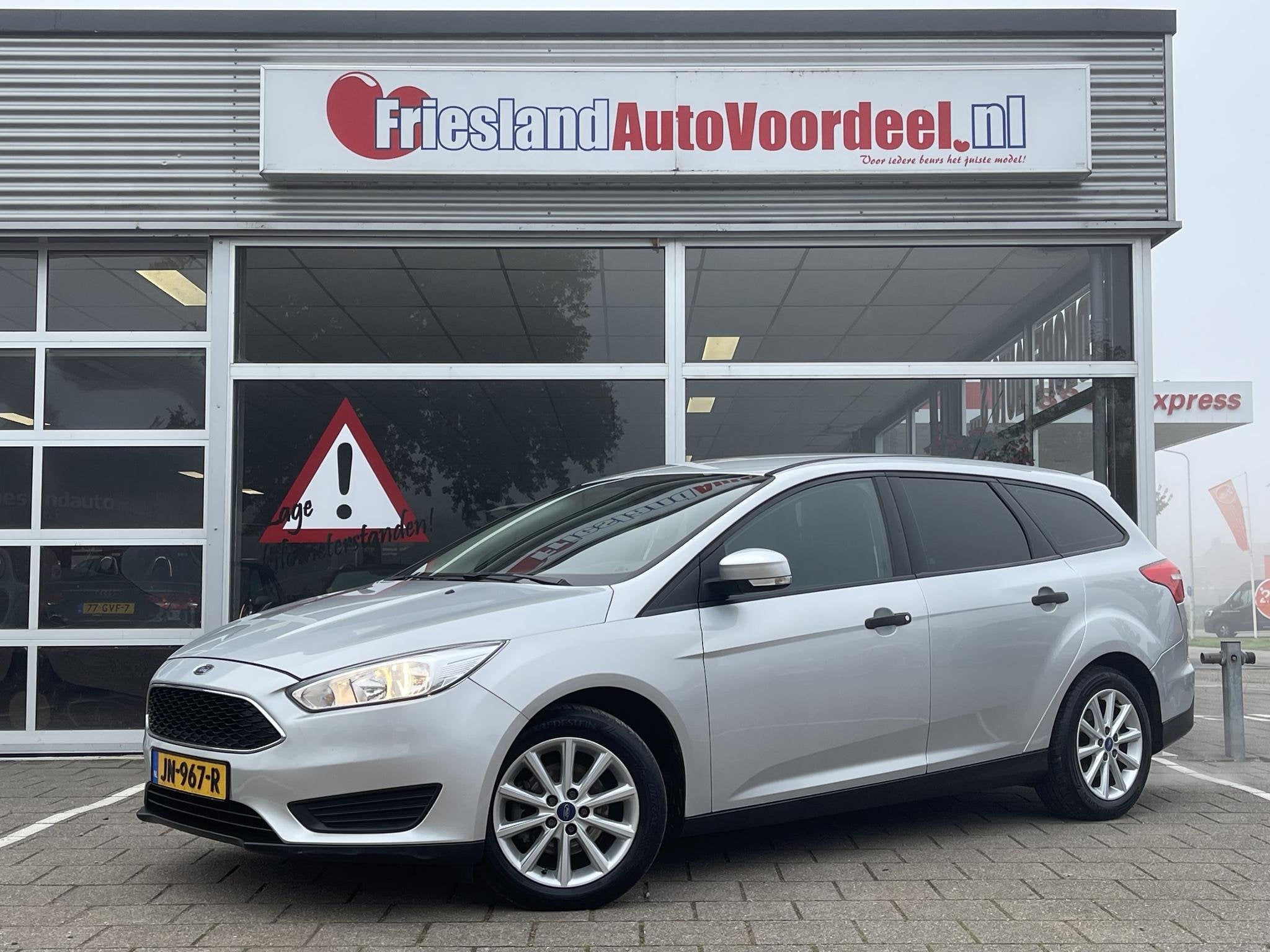 Ford Focus Wagon 1.0 Trend Edition /Airco/Cruise/Trekhaak/AP, Gebruikt, Euro 6, Handgeschakeld, Autotrust