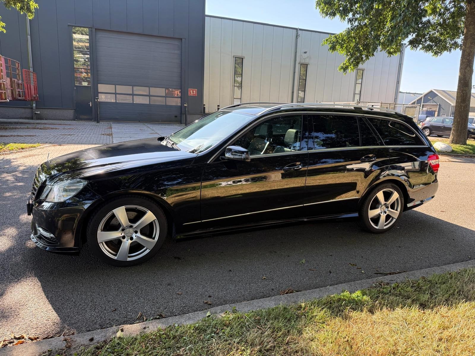 Mercedes-Benz E-klasse Estate 200 CGI Edition Sport AMG zeer, Automaat, Euro 5, Gebruikt, Zwart