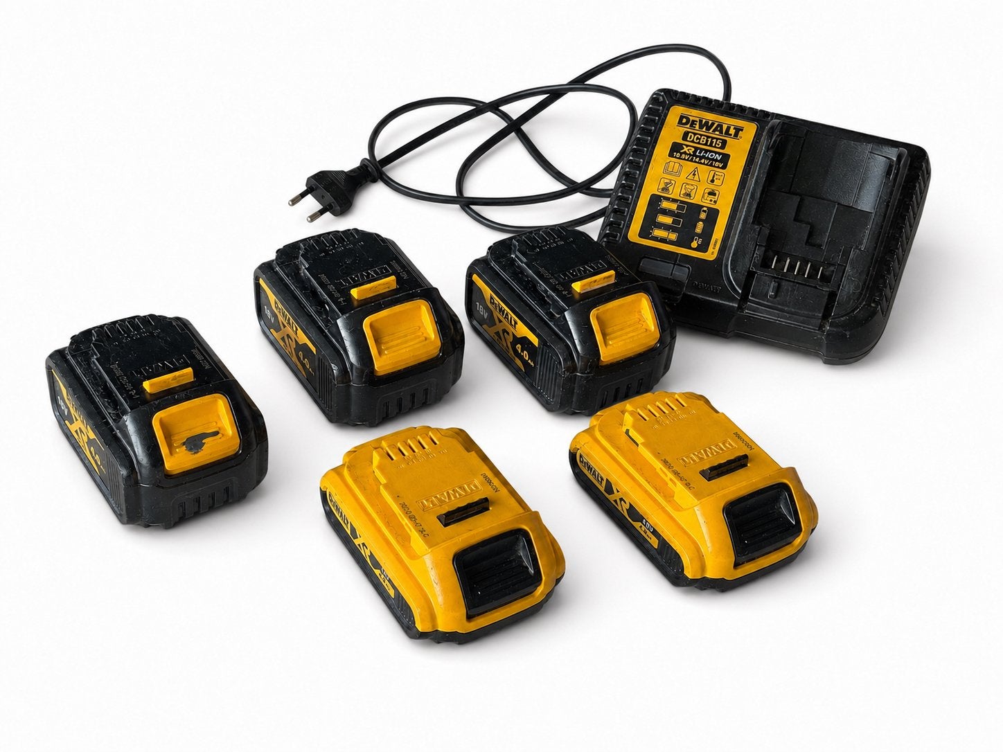5x DeWALT 18V XR accu + DCB115 lader set, Ophalen of Verzenden, Gebruikt