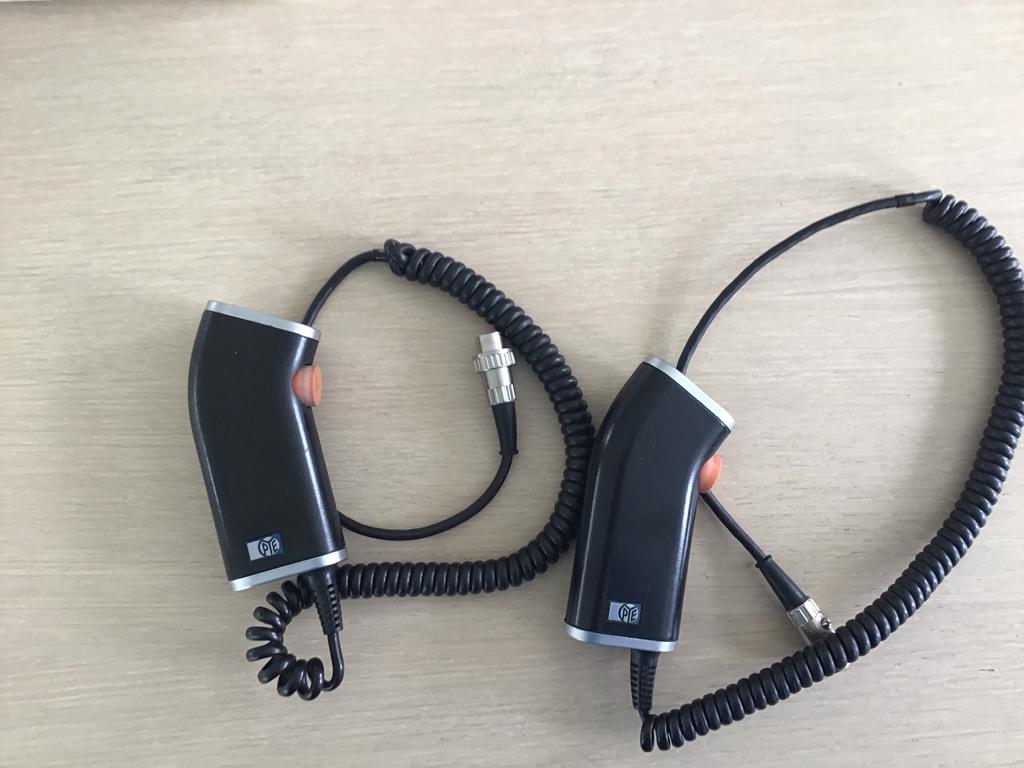 Set van 2 Vintage PEY Philips Microfoons met Spiraalkabel, Ophalen of Verzenden, Gebruikt
