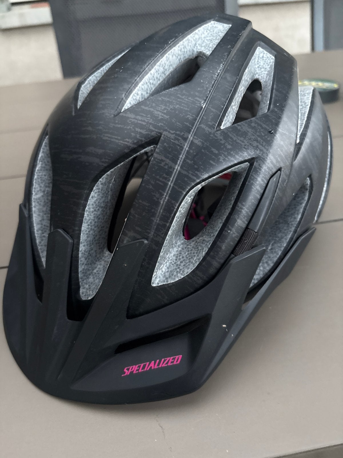 Specialized Andorra Fietshelm - Maat L (57-63cm), Ophalen, Gebruikt, L, Dame