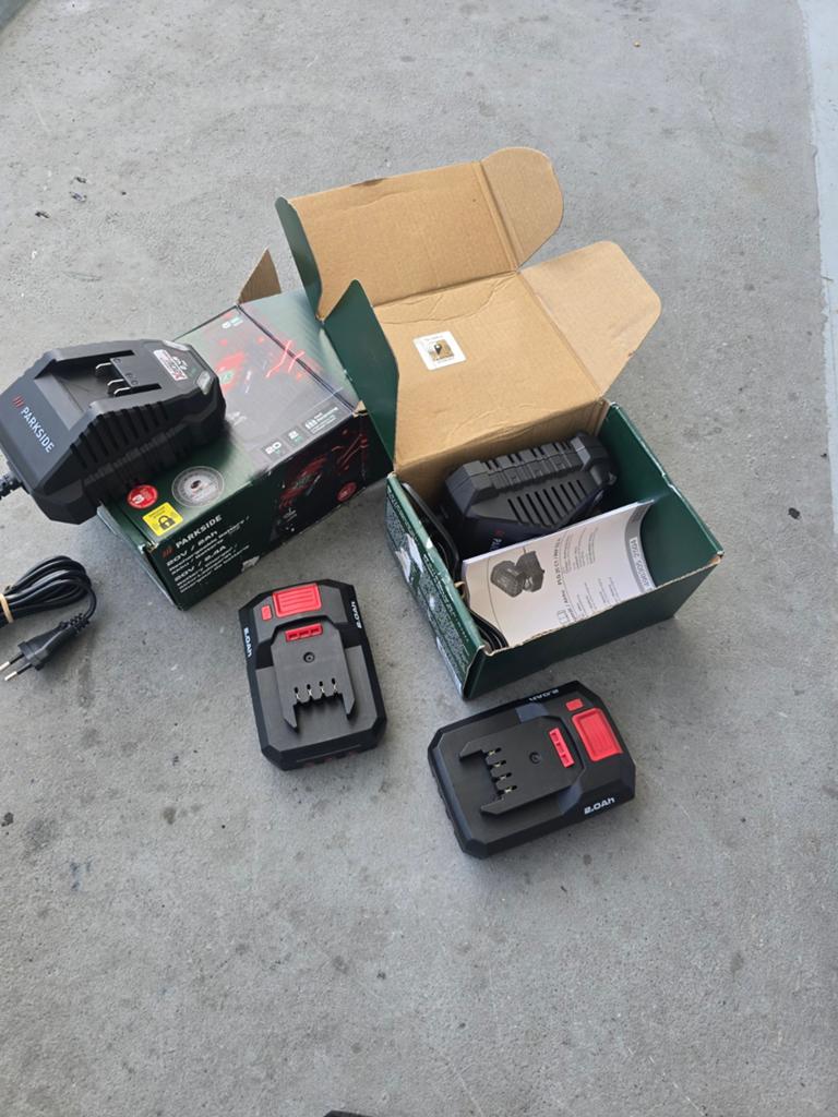Gereedschap accu's met oplader nieuwe, Doe-het-zelf en Verbouw, Ophalen of Verzenden, Nieuw