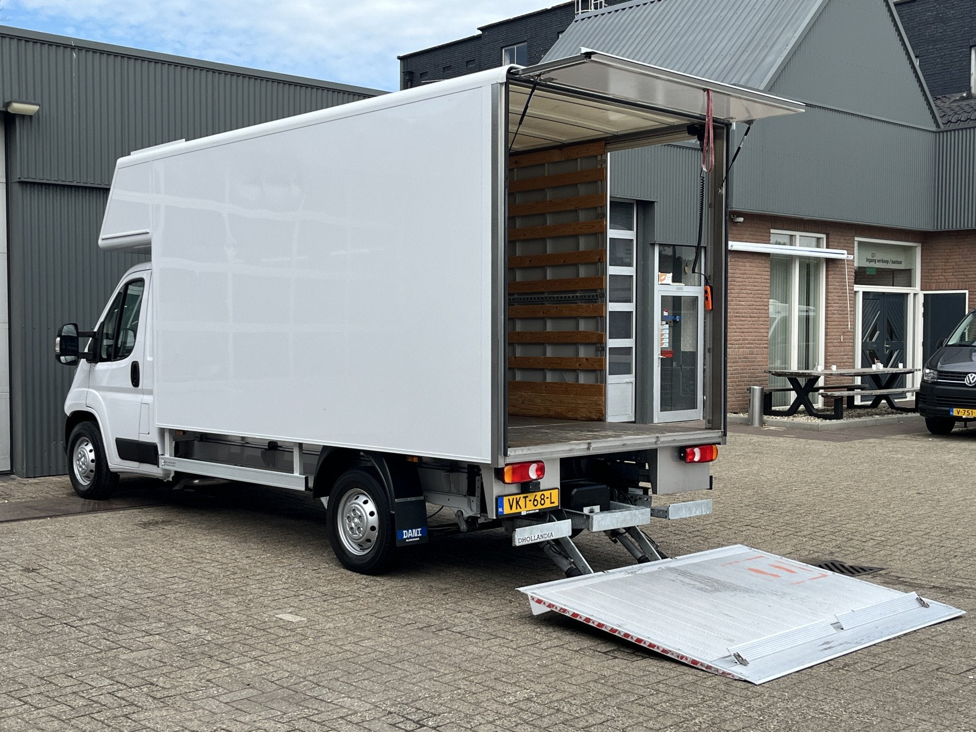 Peugeot Boxer 435 2.2 BlueHDi Bakwagen 750kg laadklep zijdeu, Voorwielaandrijving, Stof, Gebruikt, 4 cilinders
