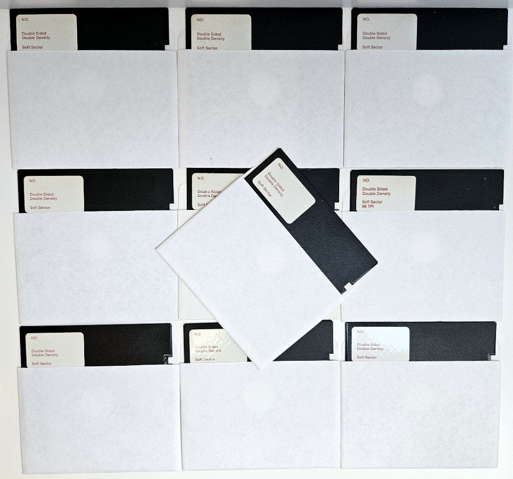 10 Geteste DD 5.25" Commodore 64 Floppy Disks Inclusief Hoes, Ophalen of Verzenden