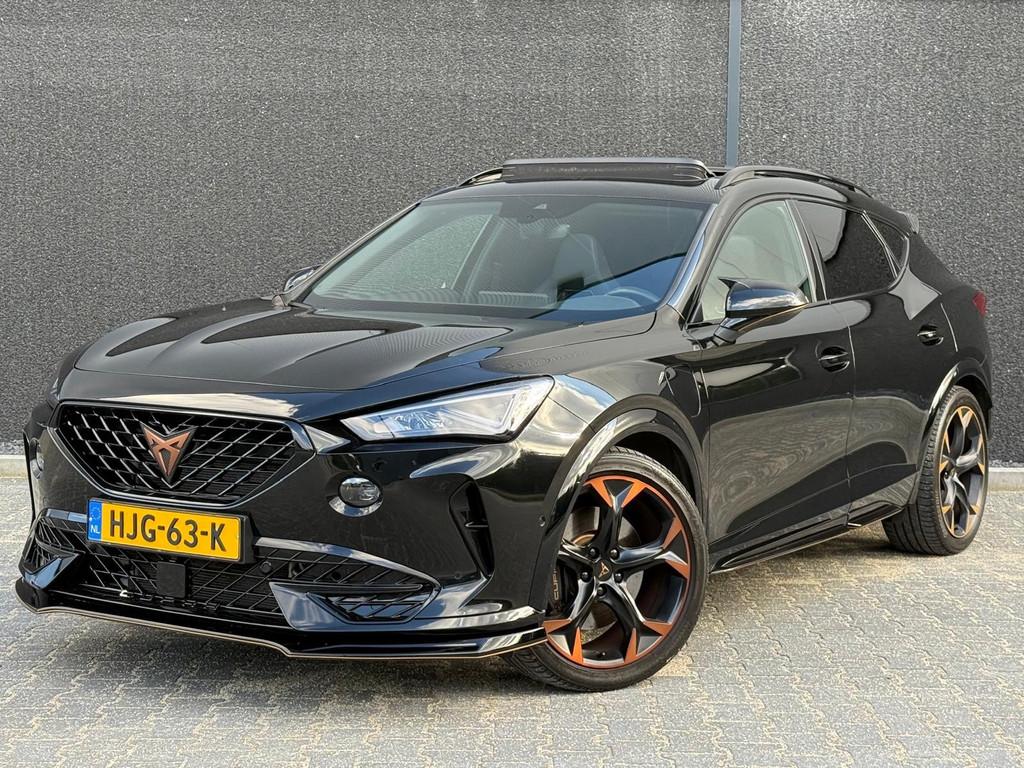 Cupra Formentor 1.4 e-Hybrid VZ Performance PANO|KUIP|BLACK-, 4 cilinders, Leder en Stof, Zwart, Plug-in hybride