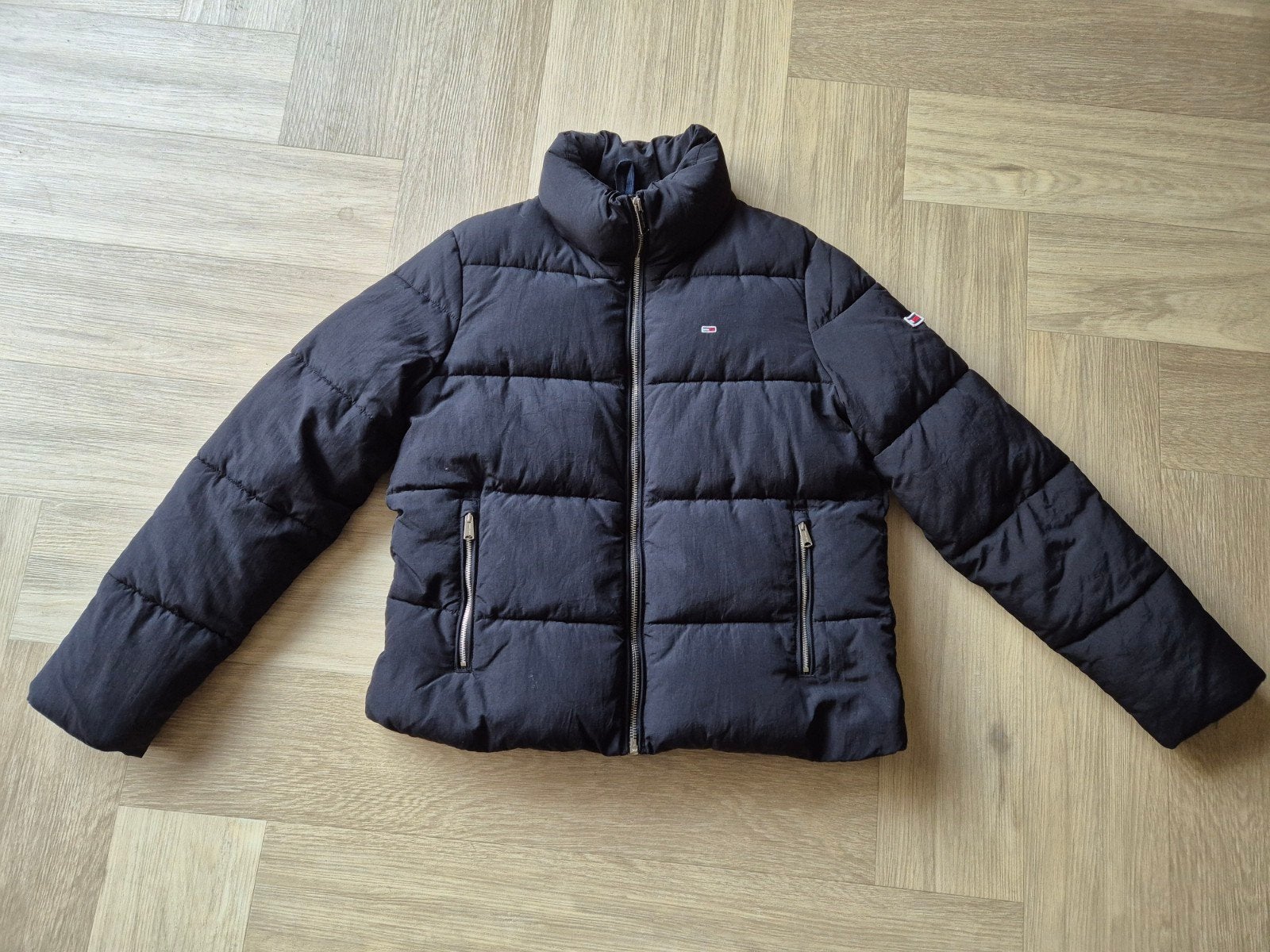 Tommy Hilfiger puffer winterjas maat M, Maat 38/40 (M), Zwart, Ophalen of Verzenden, Gedragen