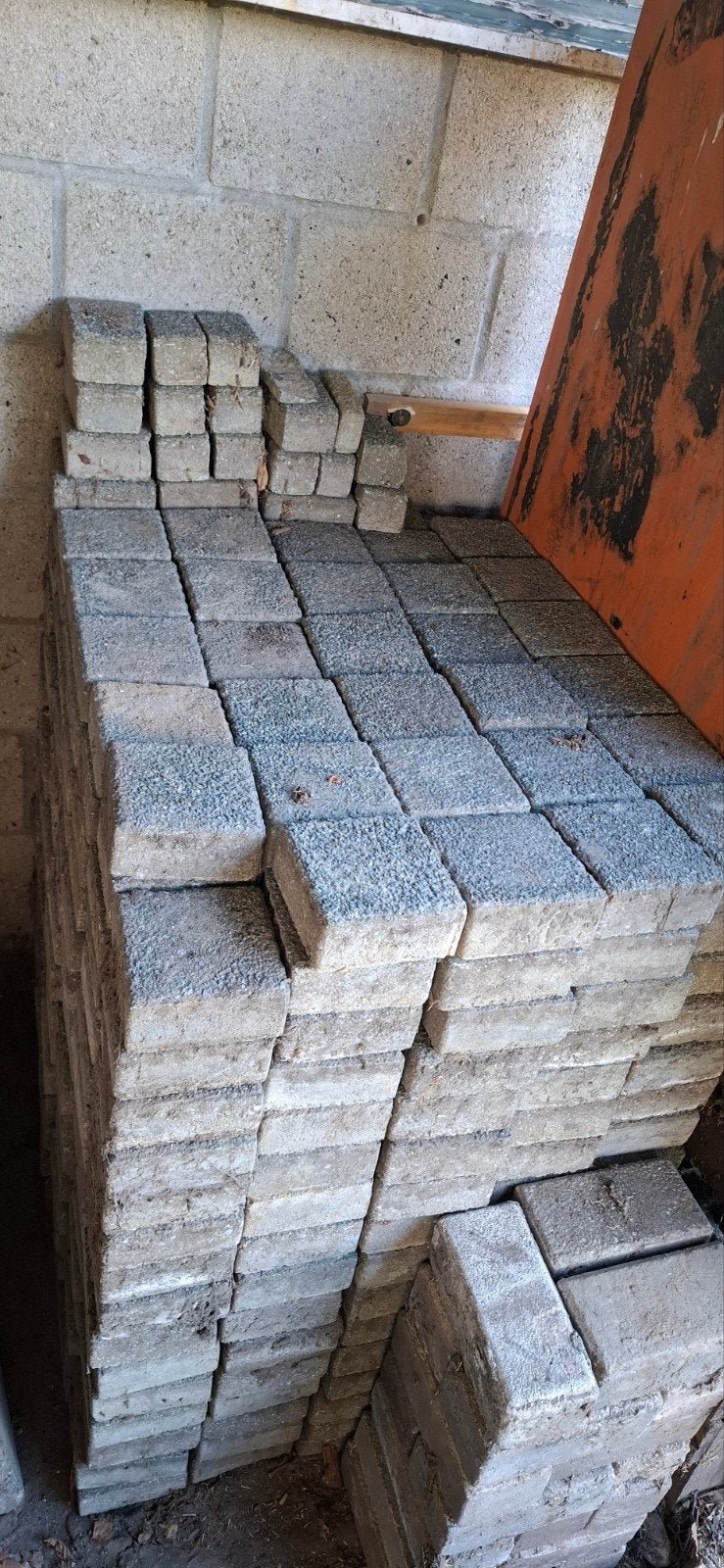 Betonnen klinkers / cobblestones / betonklinkers, Tuin en Terras, Ophalen, Gebruikt, Klinkers, 10 m² of meer