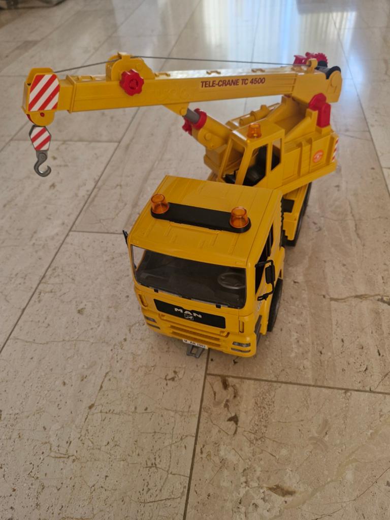 Bruder Hijskraan MAN Tele-Crane - Nieuwstaat, Kinderen en Baby's, Speelgoed | Speelgoedvoertuigen, Ophalen of Verzenden, Zo goed als nieuw