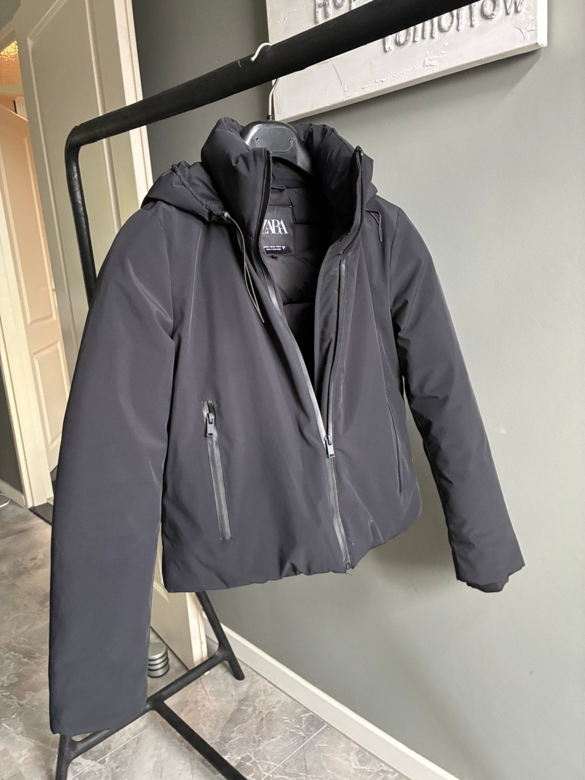 Zara gewatteerde winterjas zwart | Maat XS, Ophalen, Zo goed als nieuw, Maat 34 (XS) of kleiner, Zwart