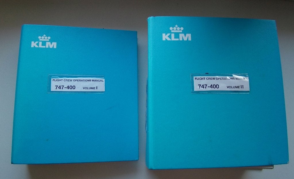 KLM Flight Crew Operations Manual Boeing 747-400 2 delen, Verzenden, Gebruikt, Boek of Tijdschrift
