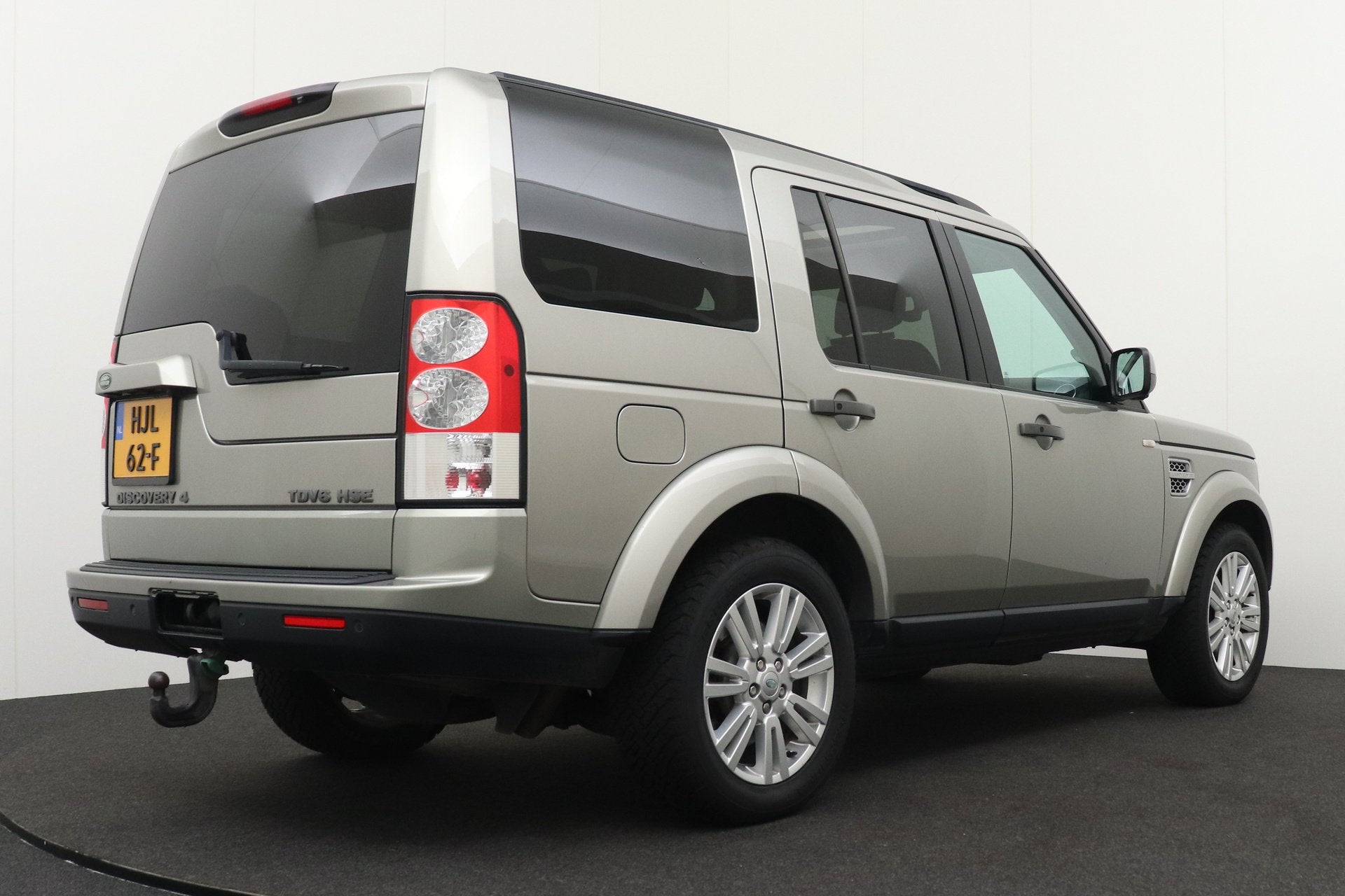 Land Rover Discovery 3.0 TDV6 211 PK Aut. HSE 7-Pers. Schuif, Euro 5, Gebruikt, Zwart, 2993 cc