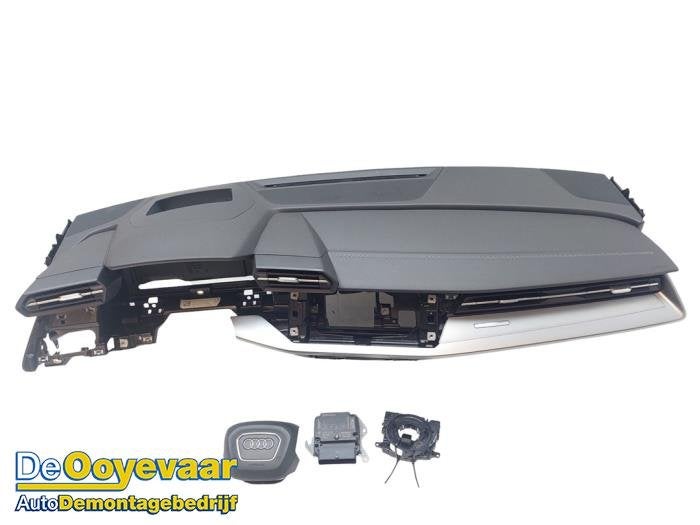 Airbag set + dashboard van een Audi A3 (A3 20-), Gebruikt, -, -, -