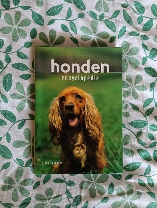 Esther Verhoef - Geillustreerde Honden encyclopedie, Boeken, Honden, Ophalen of Verzenden, Zo goed als nieuw, Esther Verhoef