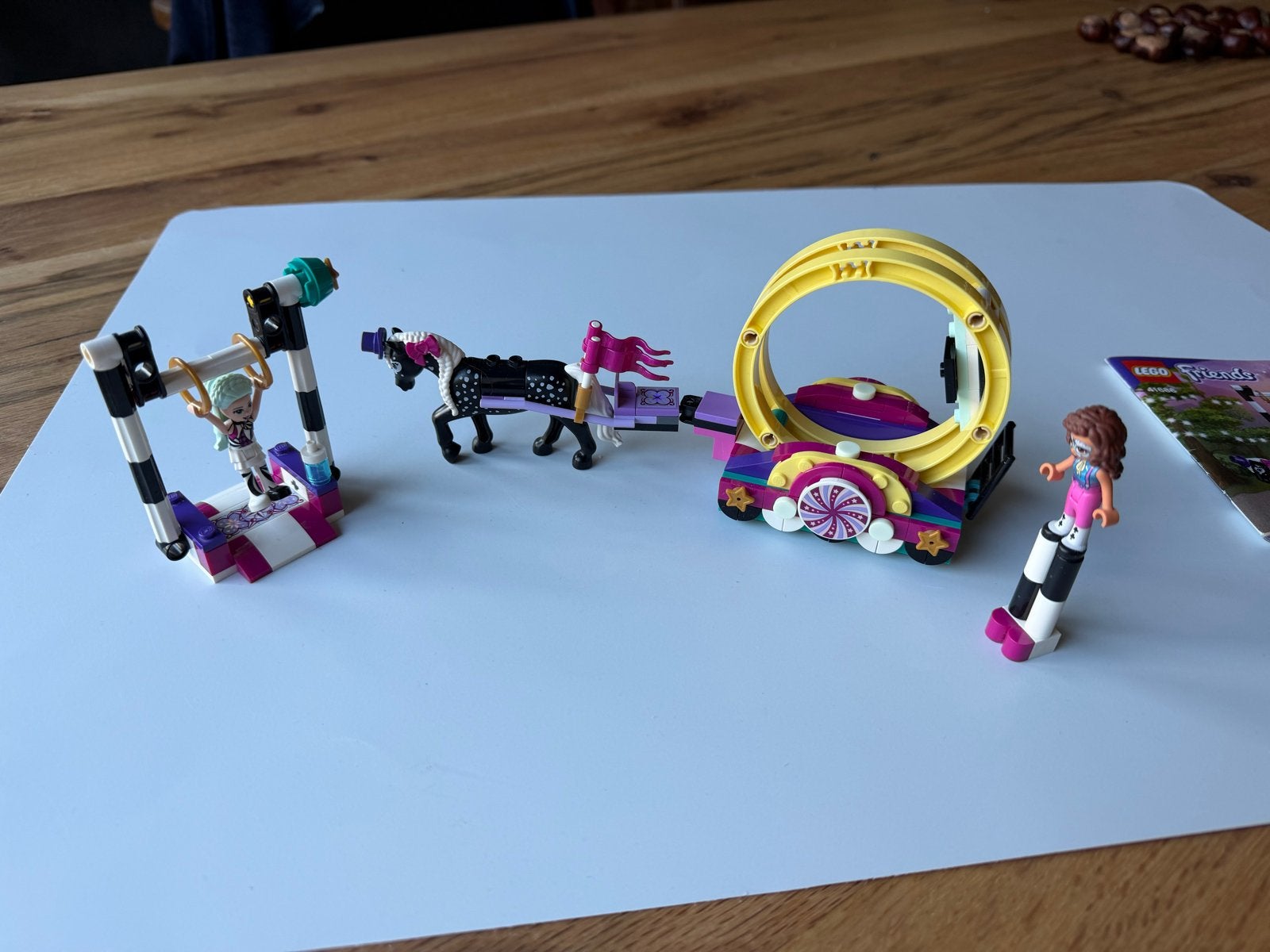 Lego Friends 41686 Magische Acrobatiek - Compleet, Kinderen en Baby's, Lego, Friends, Ophalen of Verzenden, Zo goed als nieuw