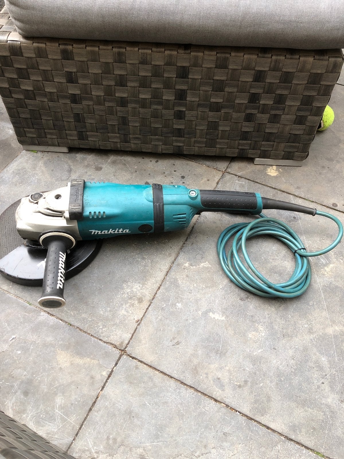 Makita Haakse Slijper - Krachtige 230mm slijpmachine, Ophalen, Gebruikt, 1000 watt of meer, Haakse handslijpmachine