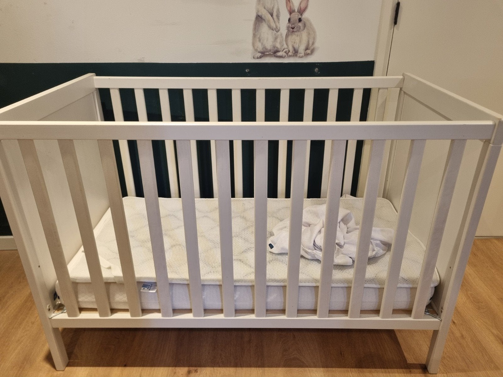 Wit ledikant met AeroSleep matras, Ophalen, Gebruikt, Ledikant
